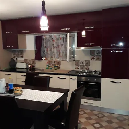 Δωμάτια σε οικογενειακή κατοικία Nikol *